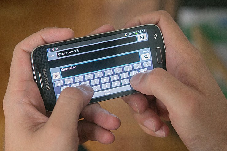 Samsung Galaxy S4 mini (19).jpg